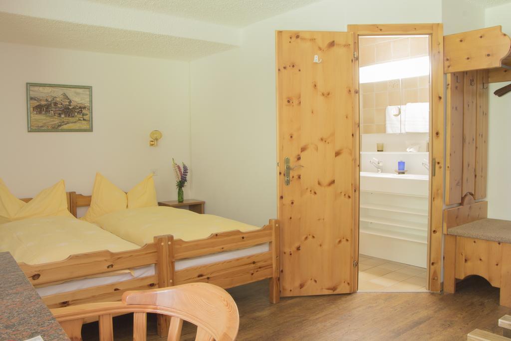 بيتميرلاب Hotel Waldhaus الغرفة الصورة